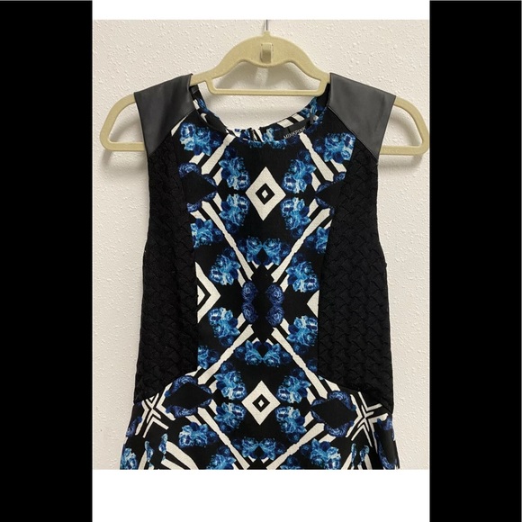 MINKPINK Women's Dress Size Medium Used - Picture 2 of 10